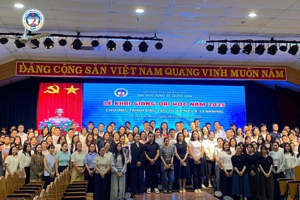 di-nhat-ve-nen-kinh-doanh-gi